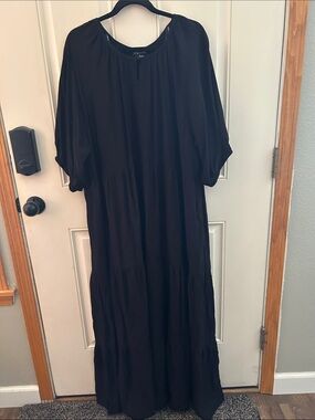 City Chic Black Tiered Maxi Dress with Roll-Tab Sleeves